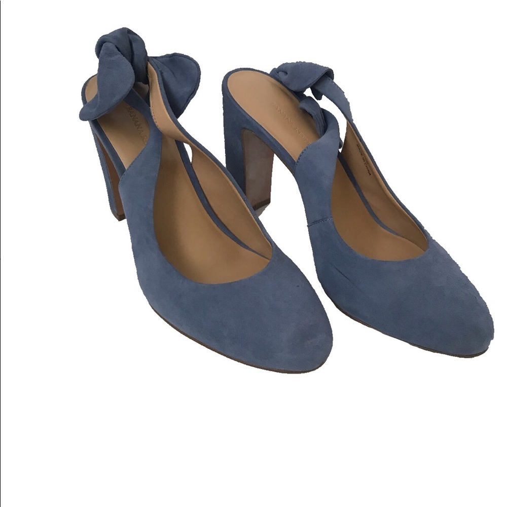 Size 7.5 BR Light Blue Suede Slingback Pumps